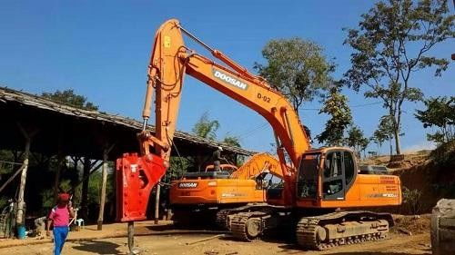 圖 上海普陀區(qū)挖掘機(jī)租賃房屋拆遷土方外運(yùn)短駁 上海租賃